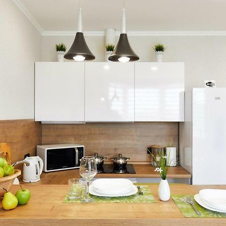Paulmarie Apartments On Mayakovskogo มินสก์ ภายนอก รูปภาพ